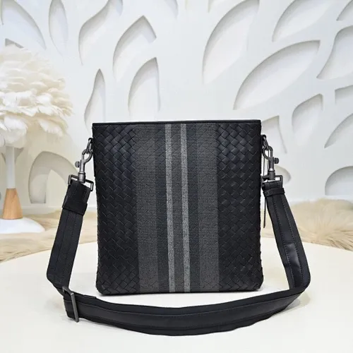 All categories 💚 Top version men’s bags 💚 BV 2024 new BV crossbody bag